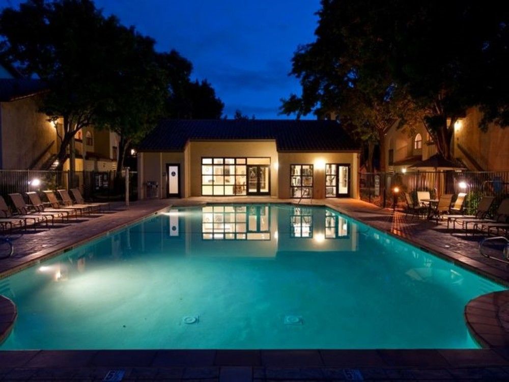 Global Luxury Suites At Downtown Mountain View Luaran gambar